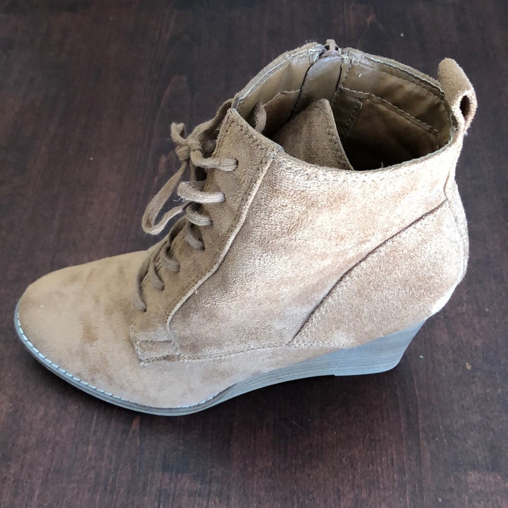 Laceup Ankle/Wedge Boots